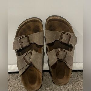 Women’s Size 39 Birkenstock Sandals
